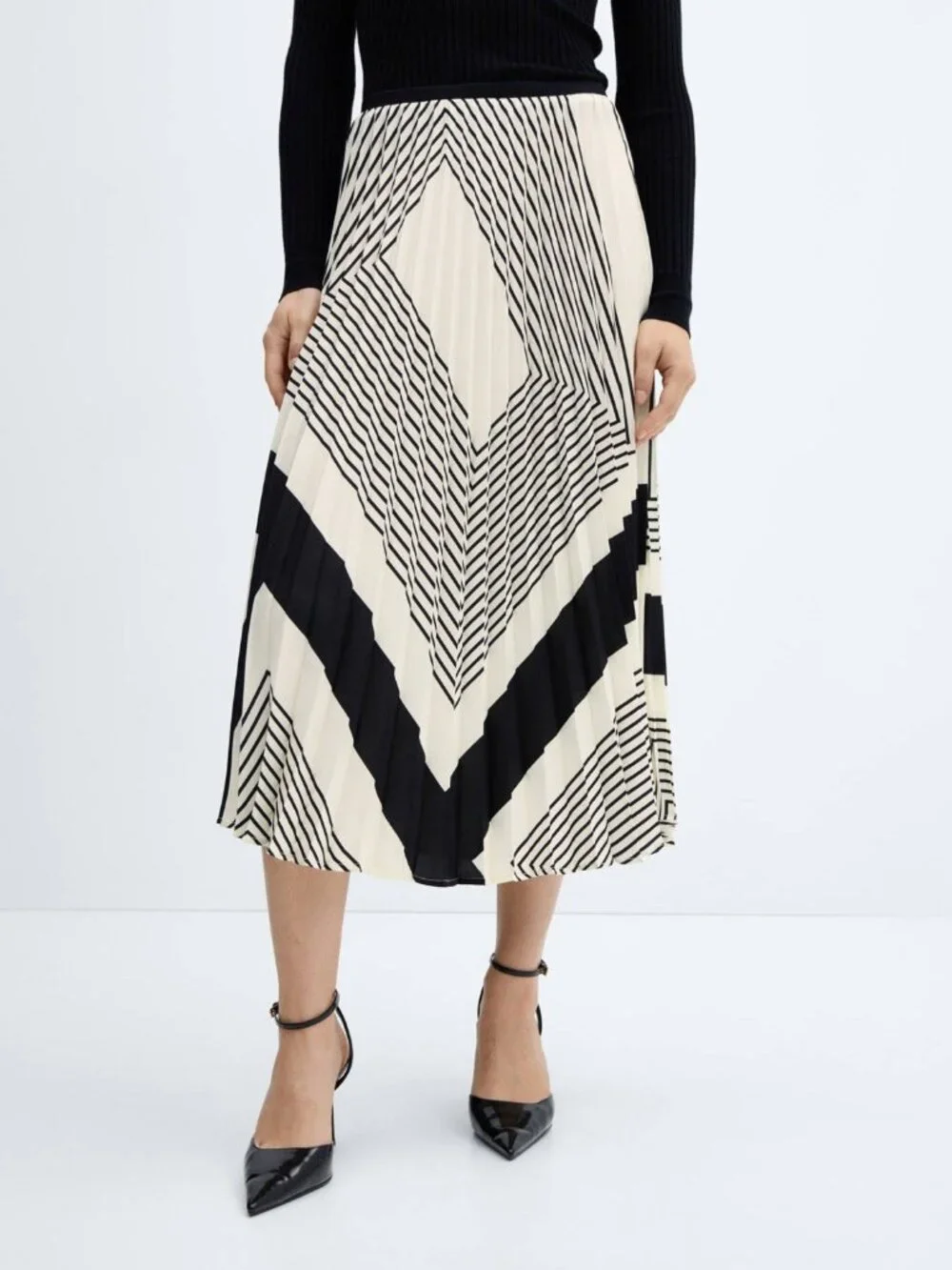 Mango Black & White Accordion Pleated Long Skirt With Belt Size S NEW WITH TAGS